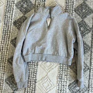 TNA Cropped Sweatshirt Grey Size M